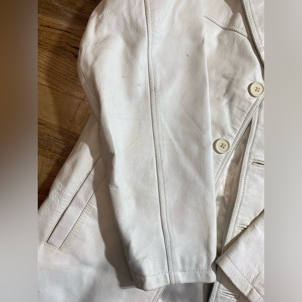 Beautiful USA rare to find White Leather Jacket vintage - Picture 11 of 13